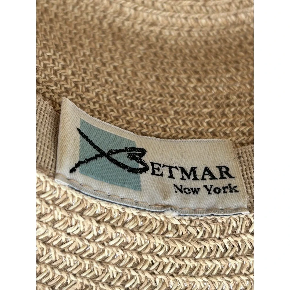 Betmar New York Beige Paper Straw Boater Hat Womens Resort Sun Hat